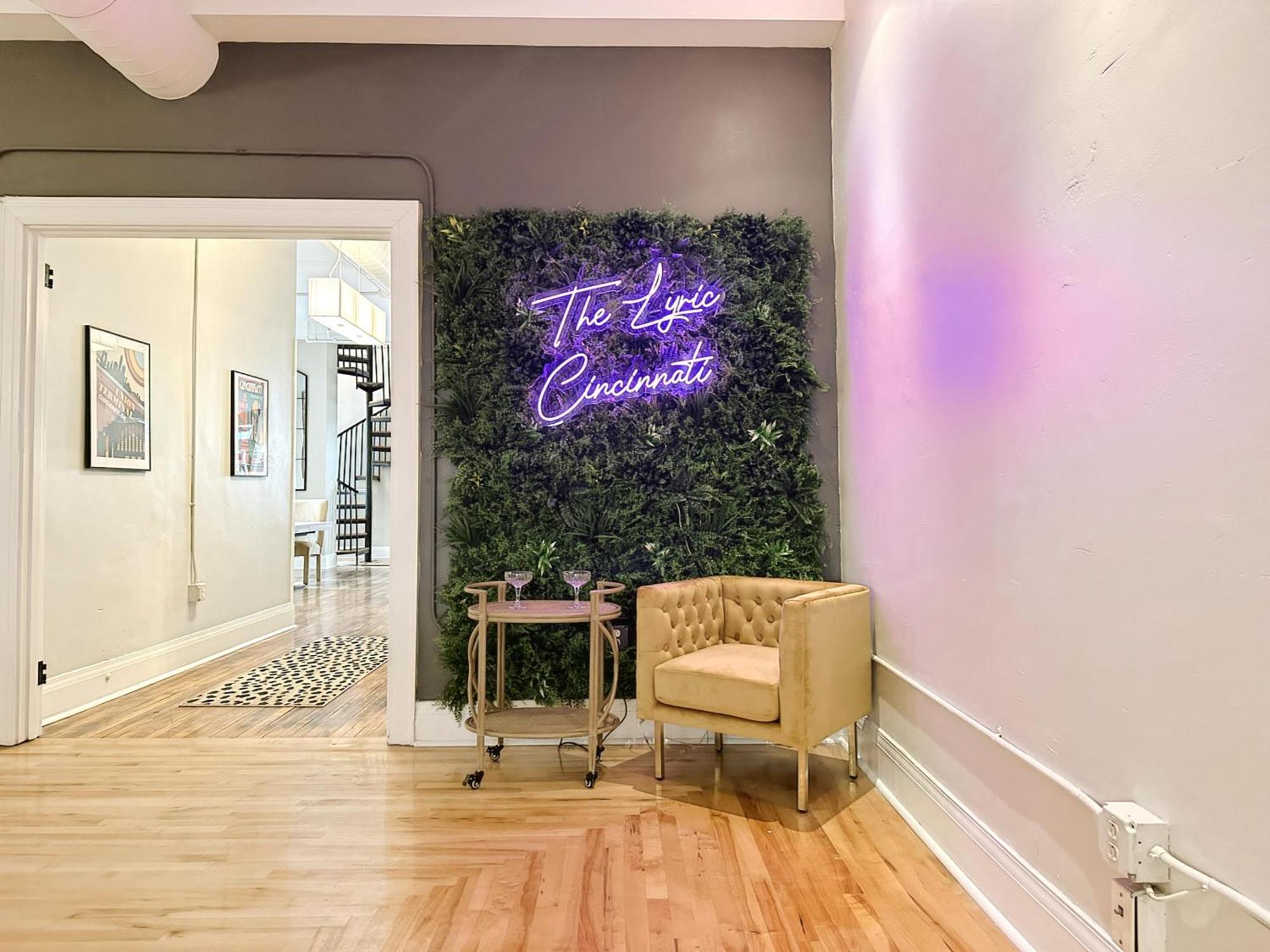 The Historic Lyric Penthouse With Private Rooftop Cincinnati Exterior foto